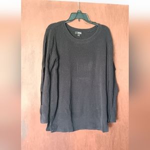 Black Knitted Sweater w Sleeve Hole Pattern